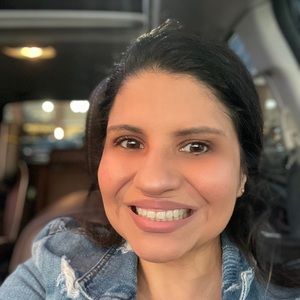 Meet your Posher, Noemi